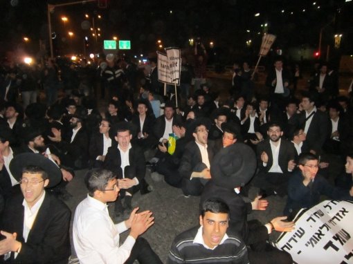 לחץ מאורגן על מקבלי ההחלטות