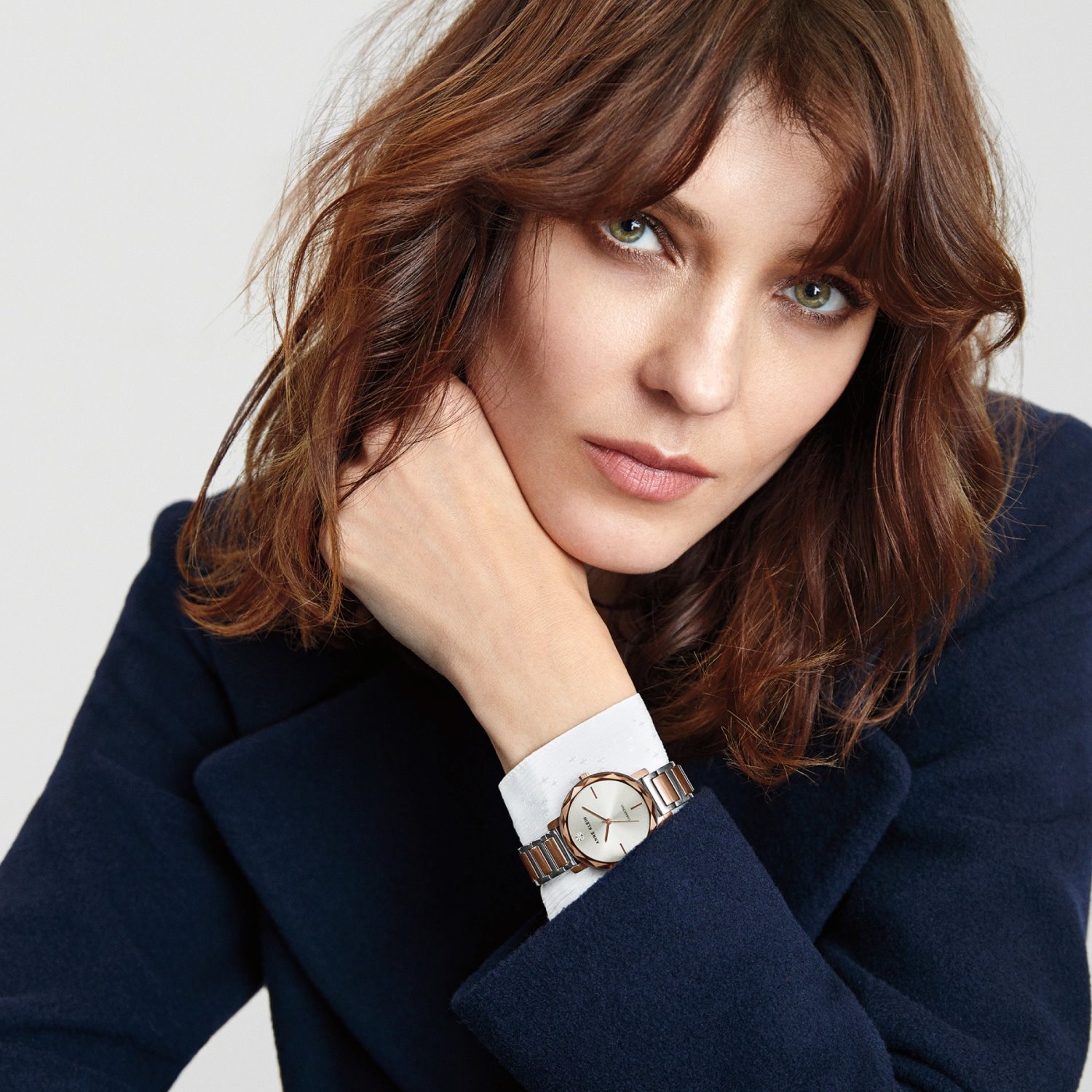 שעון של אן קליין בהנחה ברשת אימפרס. יח"צ