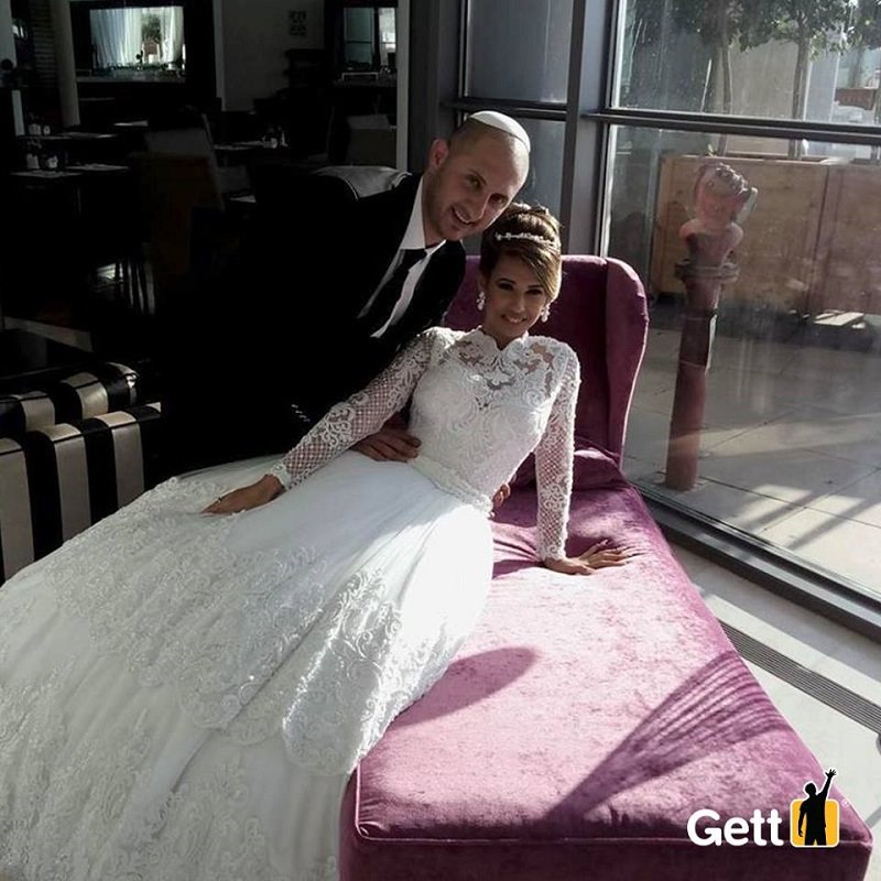 שי הנהג ואפרת הנוסעת ביום החתונה