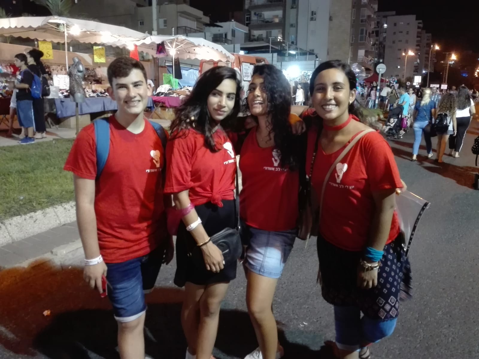 המתנדבים בפסטיבל חלון לים התיכון