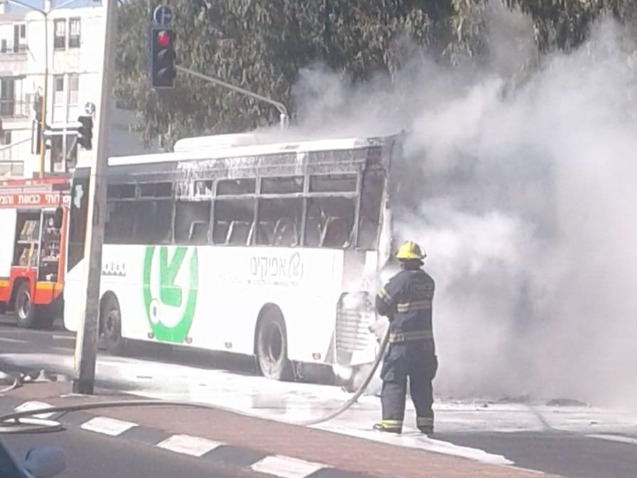 האוטובוס שעלה באש