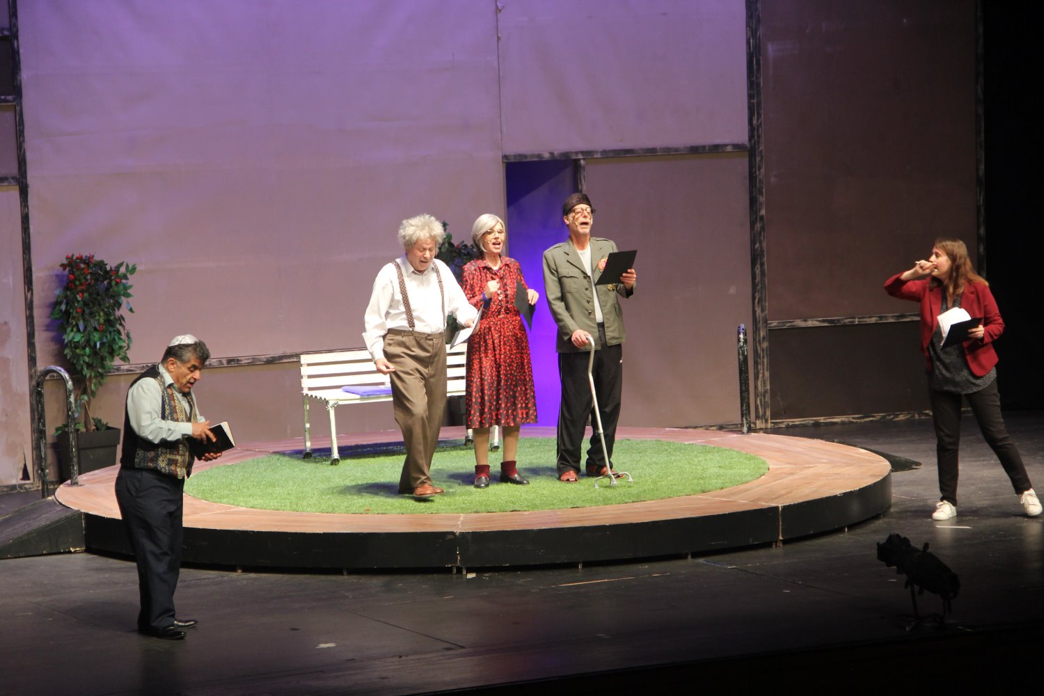 ההצגה סאבוטאז' במשכן לאמנויות הבמה אשדוד | צילום: פושאפ גירלס