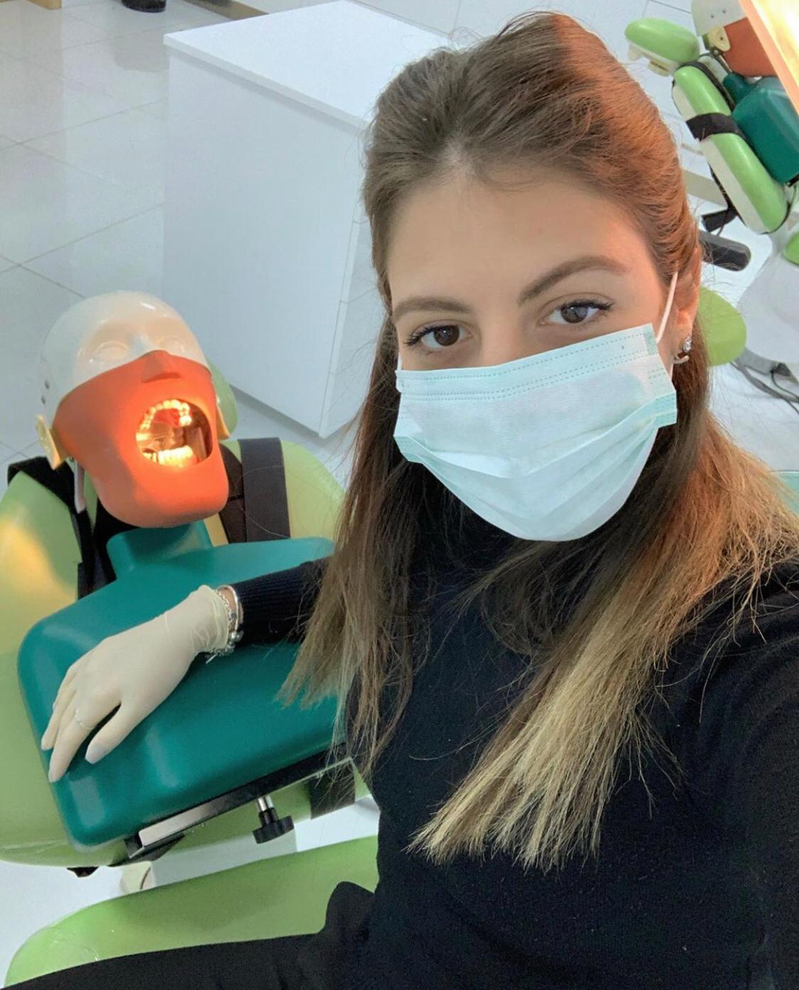 אנה רופאת השיניים שלכם. צילום פרטי