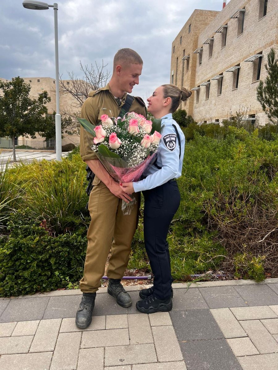 באדיבות המשפחה