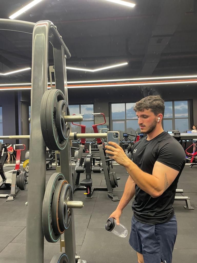 באדיבות המשפחה