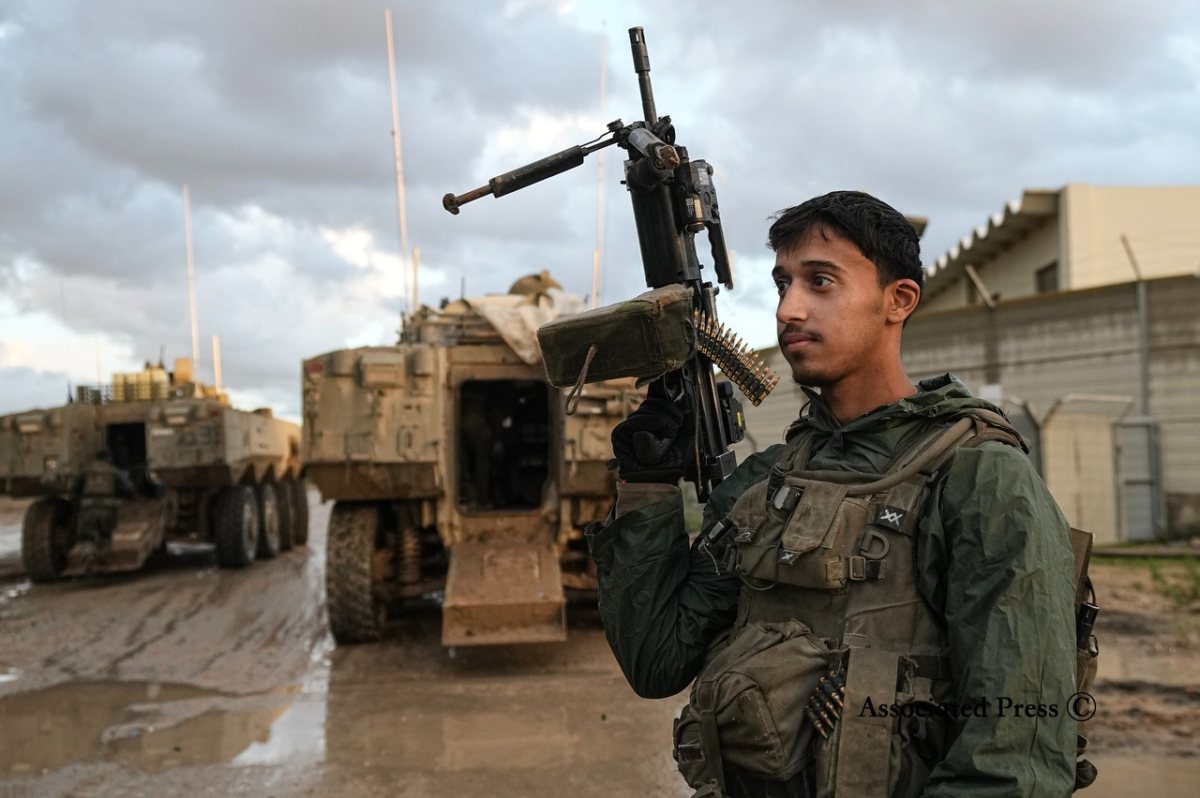 באדיבות המשפחה