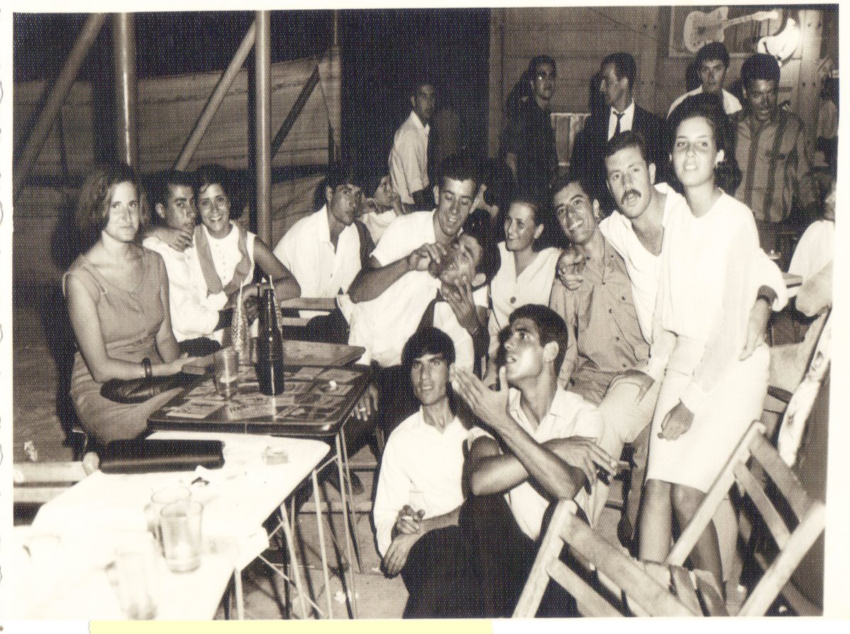 אודט עדי , אבנר ואחל סויסה, רירי אלחרר,מקס אלקסלסי,בבר אלחרר,שמואל לוי,בבר אלקסלסי- לידו