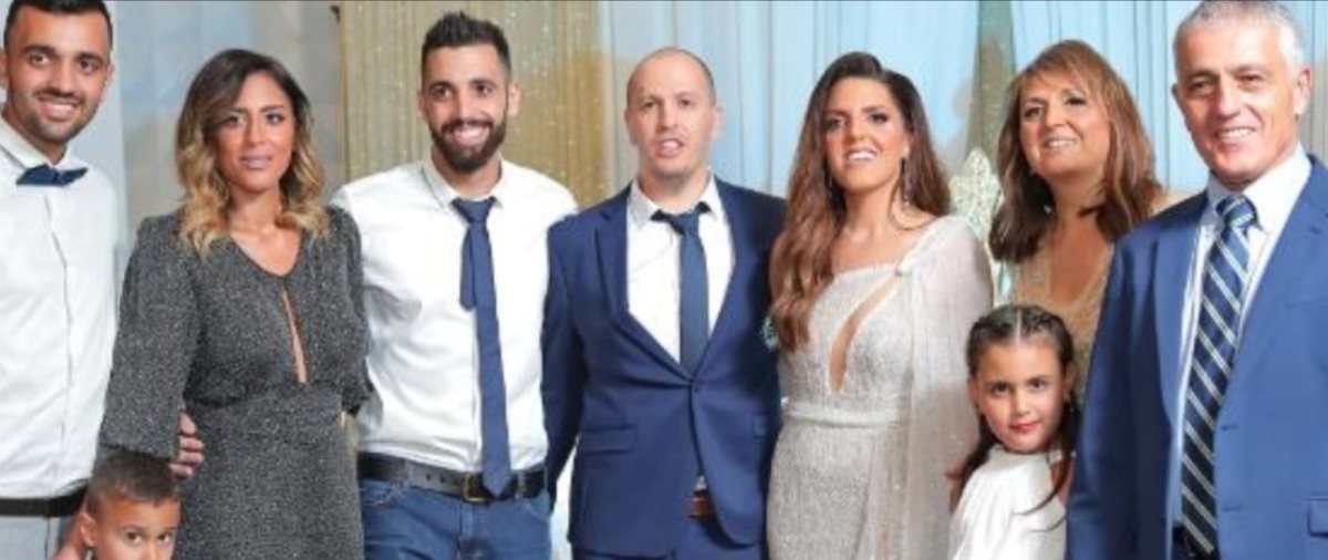 באדיבות המשפחה