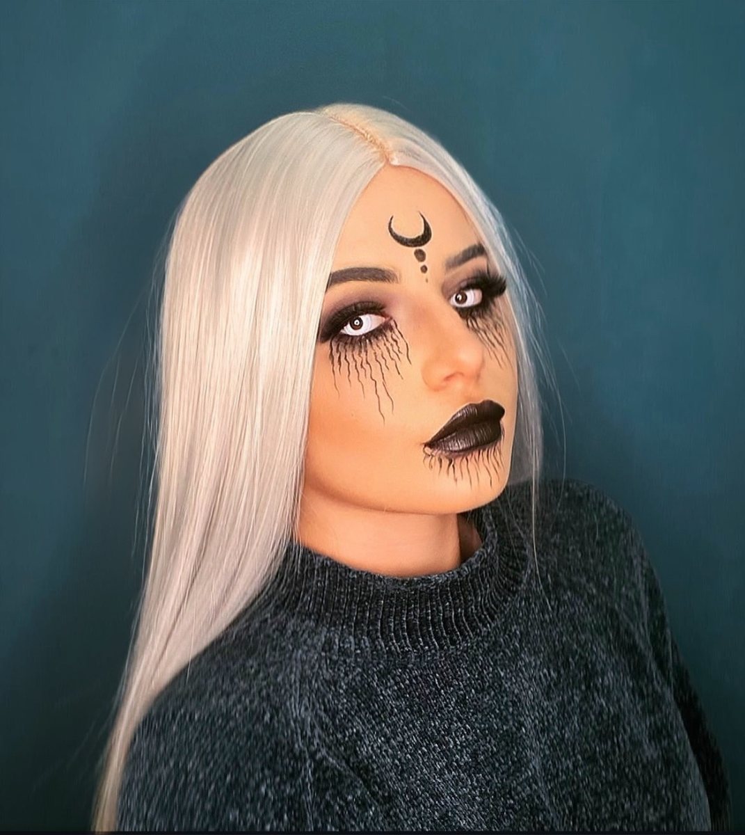 מכשפת עתידות, איפור וצילום ליאור מקונן ל- ירין שחף.