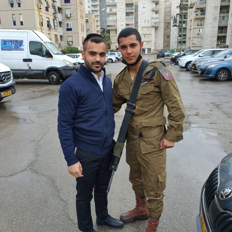 אילי ז"ל ואחיו ליאל יואל